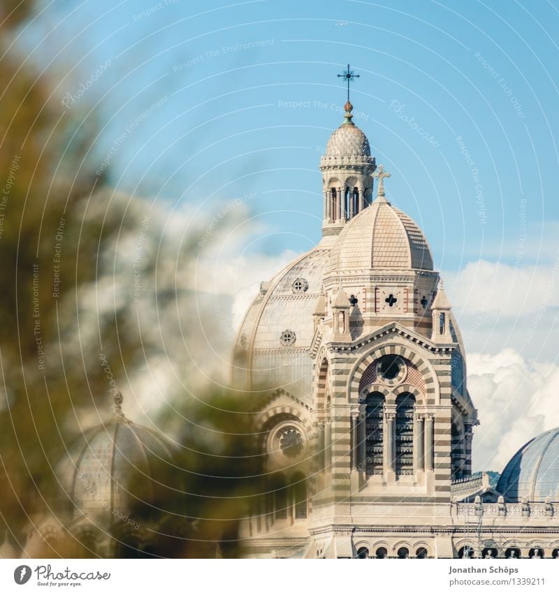 Cathédrale Sainte-Marie-Majeure de Marseille II Stadt Hafenstadt Stadtzentrum Altstadt Skyline Dom ästhetisch Religion & Glaube Kirche Kirchturm Kirchturmspitze