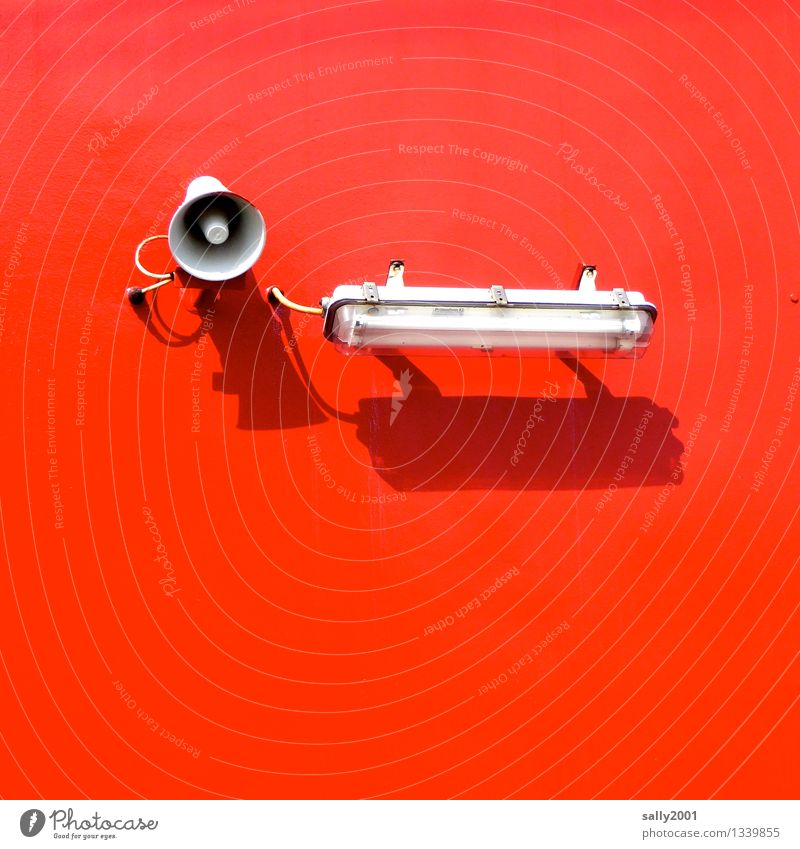 Licht und Ton... Technik & Technologie Aggression frisch verrückt rot Lautsprecher Megaphon Lampe Neonlampe Beleuchtung Beleuchtungselement laut knallig