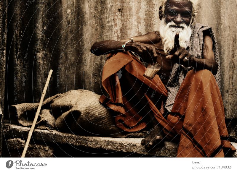 Home Mann Senior Indien Inder Bart Tracht Mensch Baba Om Shanti Weltenseele Chai Track: David und Goliath Sylvian