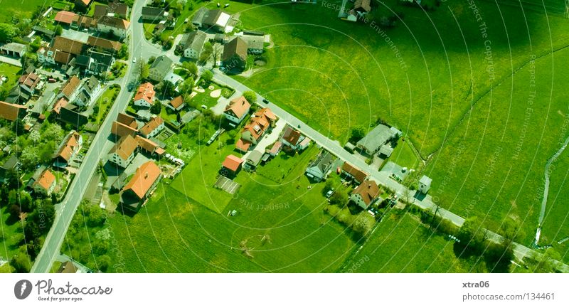 Luftaufnahme 3 - Idylle Haus Dorf Deutschland Landschaft Himmel Freiheit