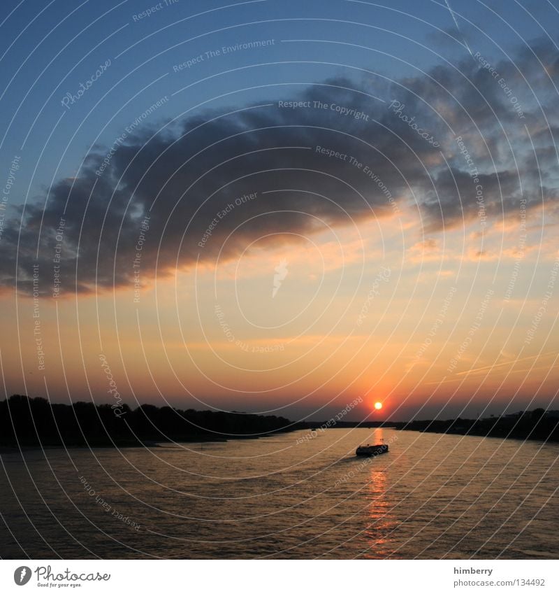 fullboat Wasserfahrzeug Sonnenuntergang Ware Meer Gewässer Frachter Wolken Himmel Romantik Abend Dämmerung Abenteuer Fluss Bach Schifffahrt Abenddämmerung ship