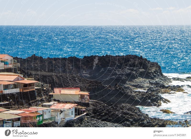 La Palma - Siedlung am Meer Umwelt Landschaft Luft Wasser Himmel Wolken Frühling Klima Wetter Schönes Wetter Wärme Hügel Felsen Bucht Atlantik Insel Dorf