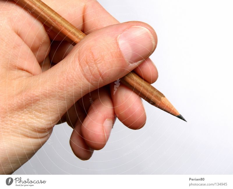 GRAPH IT!! Bleistift Hand Finger Fingernagel Schreibstift Graphit Makroaufnahme Nahaufnahme hell zeichnen Mine