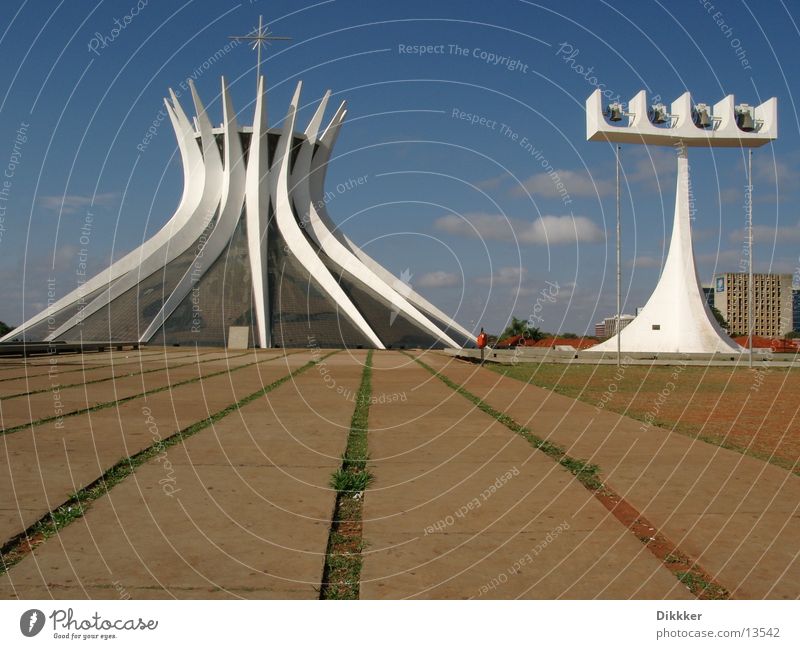 Brasilia, Kathedrale Brasília weiß Glocke Gotteshäuser Niemeyer Religion & Glaube Glas Himmel