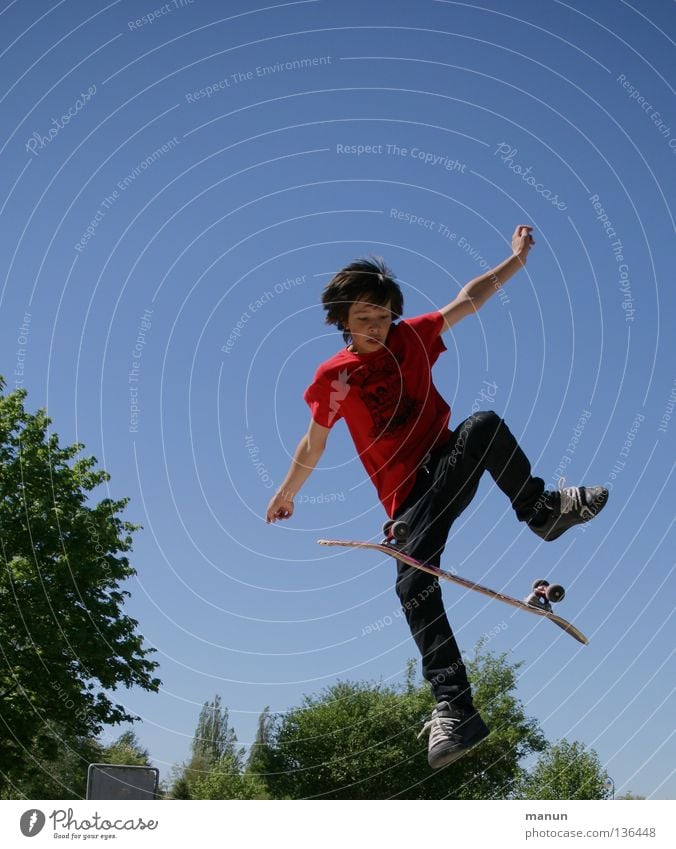 big jump! II Jugendliche Kind Sport sportlich Bewegung Freizeit & Hobby Freude Erfolg Gesundheit Aktion springen aufwärts Funsport Skateboarding