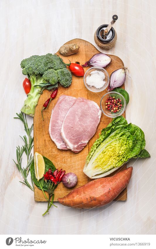 Schweinelende Filet mit Variation von Bio-Gemüse Lebensmittel Fleisch Kräuter & Gewürze Ernährung Mittagessen Abendessen Büffet Brunch Festessen Geschäftsessen