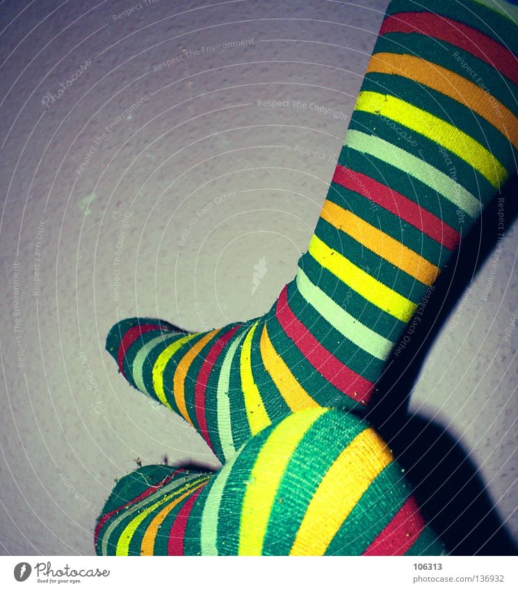 MORE LSD Streifen mehrfarbig Strümpfe Ringelsocken Farbe stripe Fuß rinkelsocken