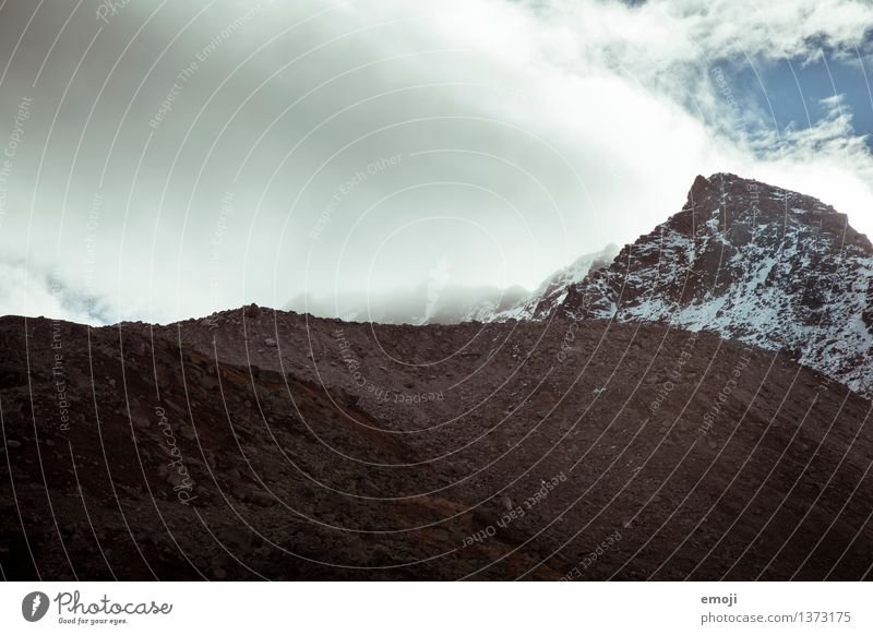 Mondlandschaft Umwelt Natur Landschaft Klima Klimawandel Unwetter Wind Sturm Nebel Hügel Felsen Alpen Berge u. Gebirge Gipfel Schneebedeckte Gipfel