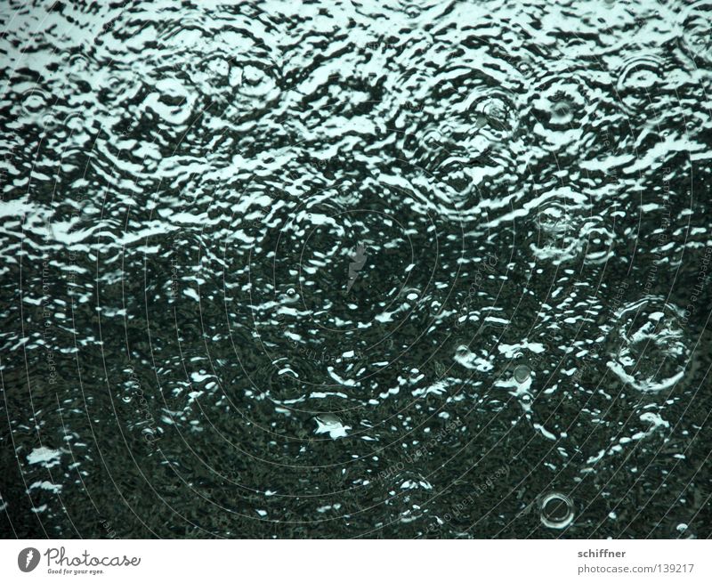 Rainy Day II Regen Sturm Unwetter Hochwasser Blubbern entladen platschen Wellen Wasser Verlauf Hintergrundbild Metall Gewitter Wassertropfen Hagel Hagelkörner