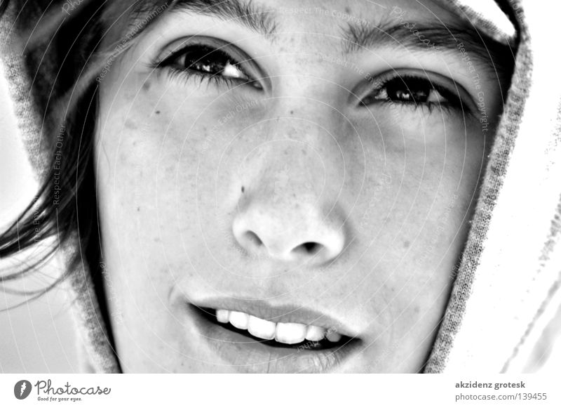 Eskimo Porträt black'n'white high contrast Nahaufnahme face photogenic cute sunlight Außenaufnahme