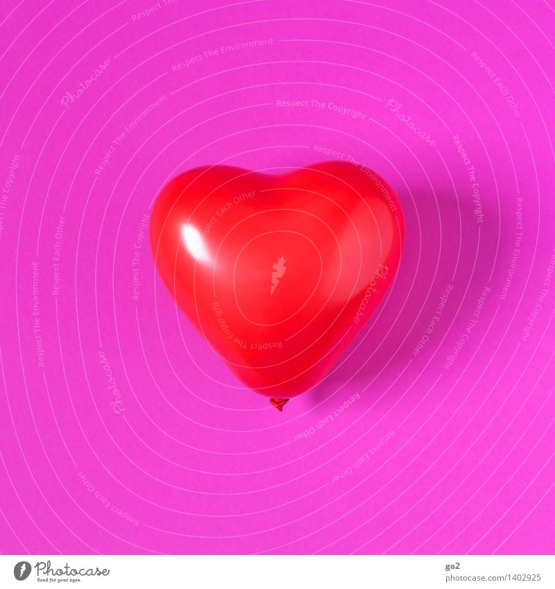 Herzenssache Valentinstag Luftballon Zeichen Liebe rosa rot Gefühle Glück Freundschaft Verliebtheit Romantik Kitsch Farbfoto Innenaufnahme Studioaufnahme