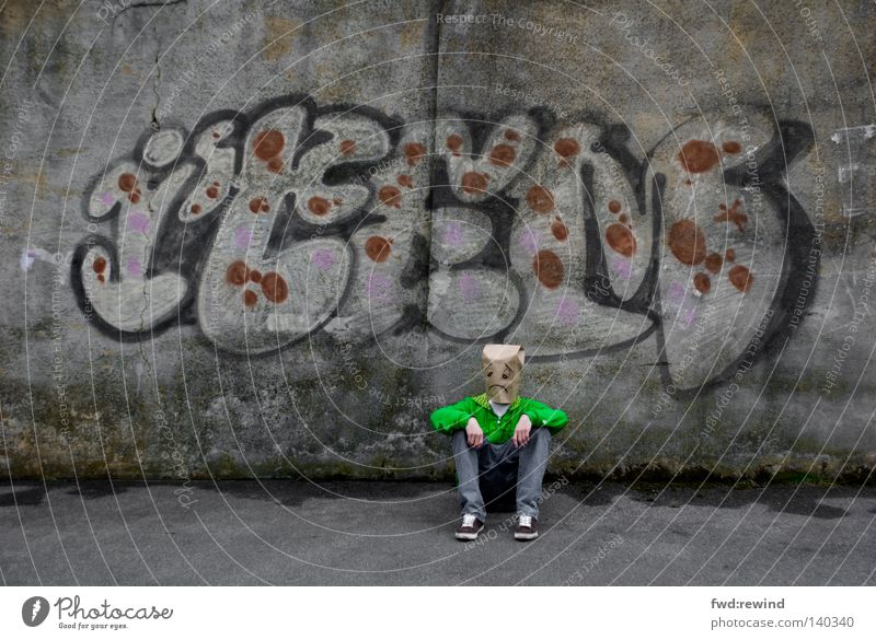 Tage wie Dieser grün Maske Graffiti Aufschrift Selbstportrait Tüte Trauer Einsamkeit tragisch Tragödie Mensch Monster Freak Gelächter Stadt Verzweiflung