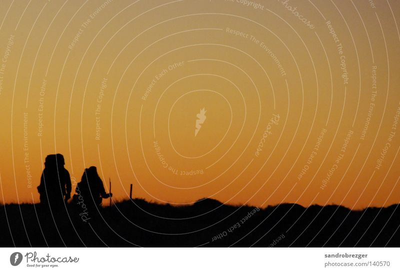 Nicht mehr weit wandern Neuseeland Sonnenaufgang Sonnenuntergang dunkel schwarz Rucksack Stock Vertrauen Berge u. Gebirge Bergsteigen keppler treck Alpen
