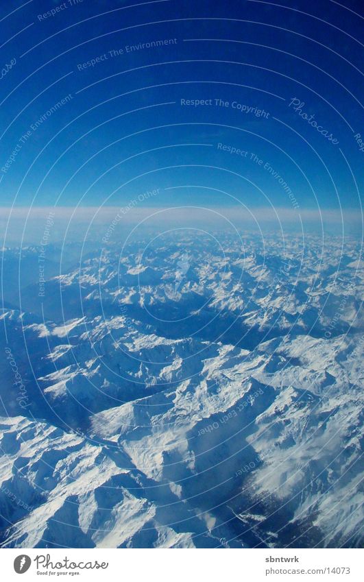 Die Alpen Flugzeug Luftverkehr Himmel blau Berge u. Gebirge Schnee