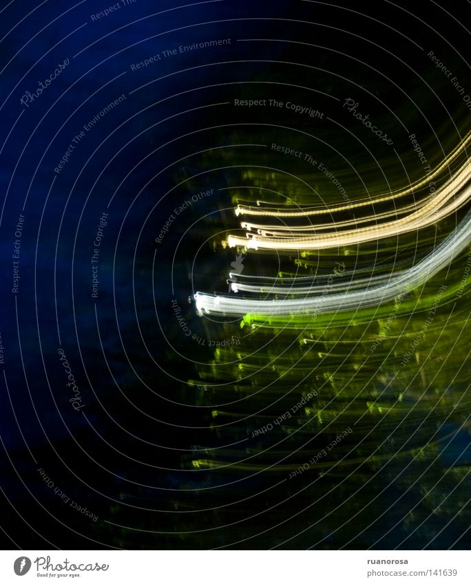 Etiäinen Zielscheibe Nachthimmel Strukturen & Formen Schatten Kulisse Bewegung Sinnestäuschung Licht Baum Beleuchtung grün weiß gelb Reaktionen u. Effekte