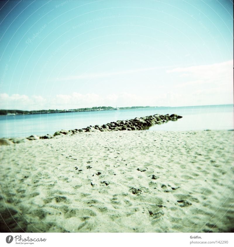 Ruhepunkt Holga Mittelformat Rollfilm Strand Wellen Meer Ostsee Sommer Sonne Sand Sandkorn Freizeit & Hobby Tourist Sommerurlaub Ferien & Urlaub & Reisen