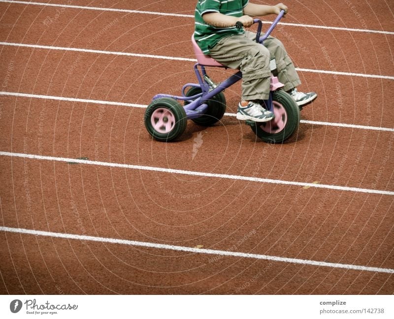 4 km/h Rennbahn Kind Dreirad Erwartung Leichtathletik Stadion Kindergarten Spielzeug fordern 2 3 Kleinkind Olympiade Geschwindigkeit Kilometer pro Stunde