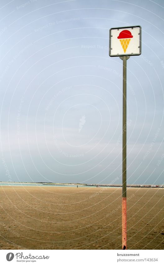 Die Eisdiele am Rande des Universums Speiseeis Sommer Strand Schilder & Markierungen Eisverkäufer Symbole & Metaphern Ebbe Himmel Sand Nordsee Niederlande