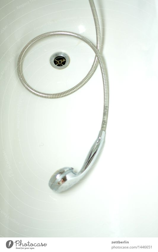 Brause Dusche (Installation) Badewanne Duschkopf garnitur Duschraum Schlauch Duschschlauch Schlaufe schlangenförmig Bogen Spirale Windung Kurve Schleife Abfluss