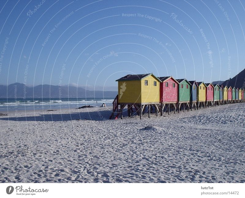 hüttenamstrand mehrfarbig Strand Afrika Zufriedenheit Hütte