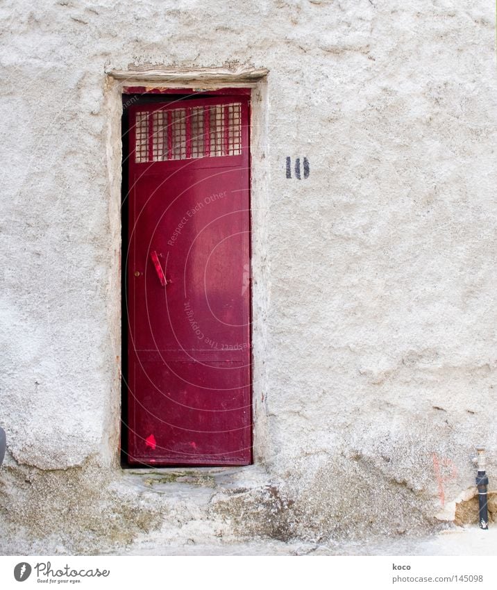 vor der tür ist draussen Haus Gebäude rot 10 Eingang Tor Ziffern & Zahlen Italien Tür