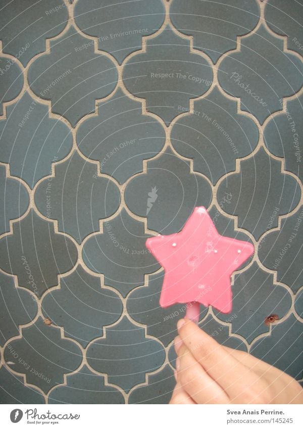Baby,Eis wie am Stiel!!! Speiseeis Stern (Symbol) rosa Wand Mauer Siebziger Jahre Hand süß lecker Ernährung Stil Lebensmittel Zucker Stengel Muster mehrfarbig