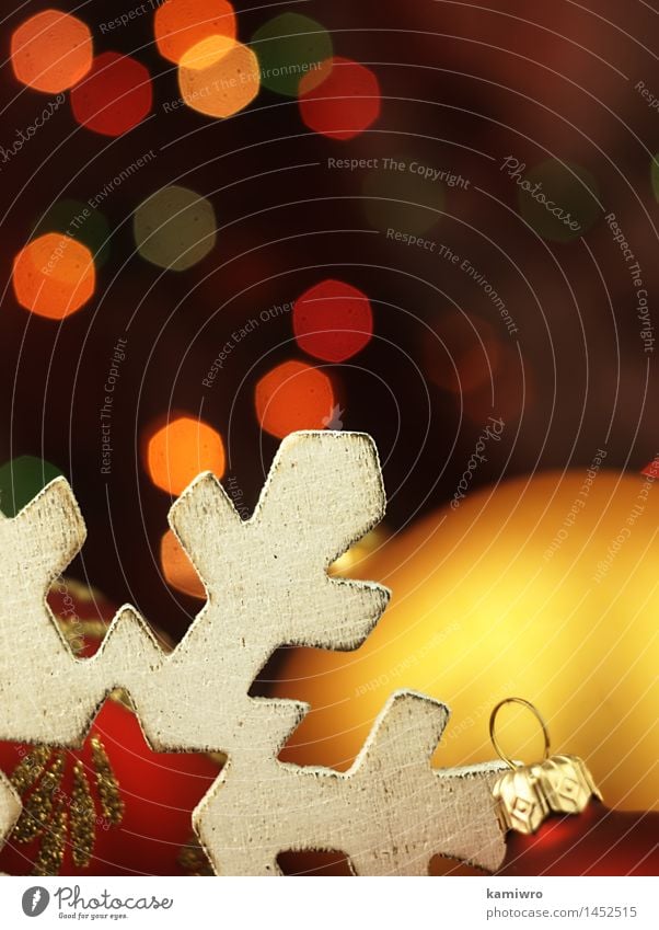 Große hölzerne Schneeflocke. Design Glück schön Winter Dekoration & Verzierung Feste & Feiern Weihnachten & Advent Ornament glänzend hell neu grün rot Farbe