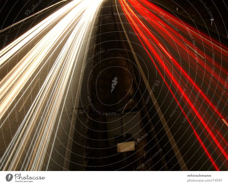 A6 in motion Langzeitbelichtung Autobahn Verkehr weiß rot Licht Beleuchtung