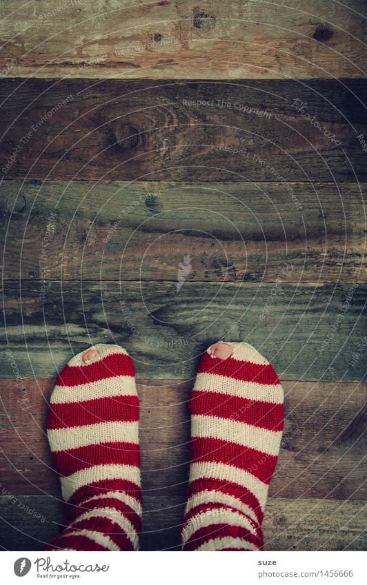 Schöne Bescherung ... Feste & Feiern Weihnachten & Advent Mensch Fuß Mode Bekleidung Arbeitsbekleidung Strümpfe Stoff Holz Zeichen außergewöhnlich Coolness