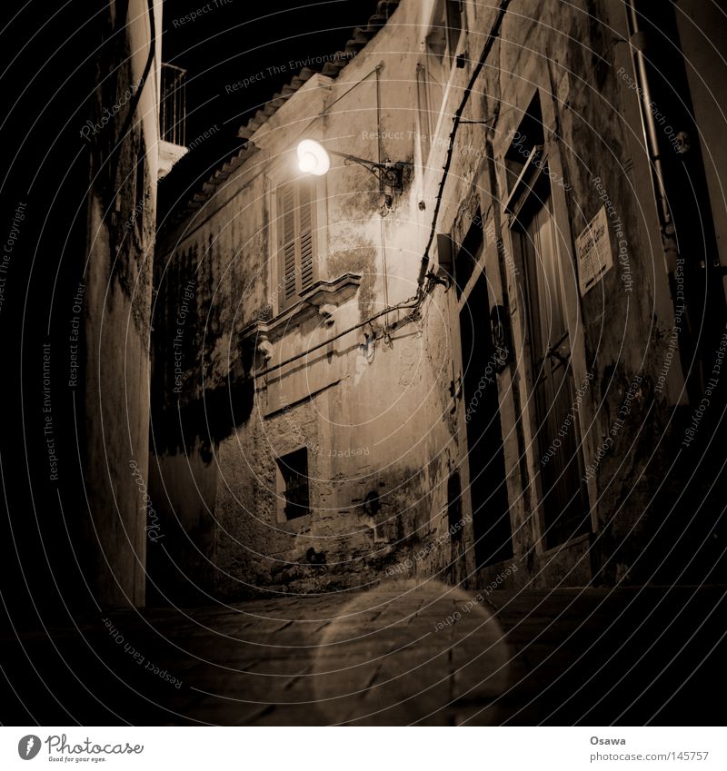 Ragusa 01 Dubrovnik Sizilien Italien Stadt Barock antik Nacht Nachtaufnahme Straße Wege & Pfade Laterne Straßenbeleuchtung Fassade alt verfallen Wahrzeichen