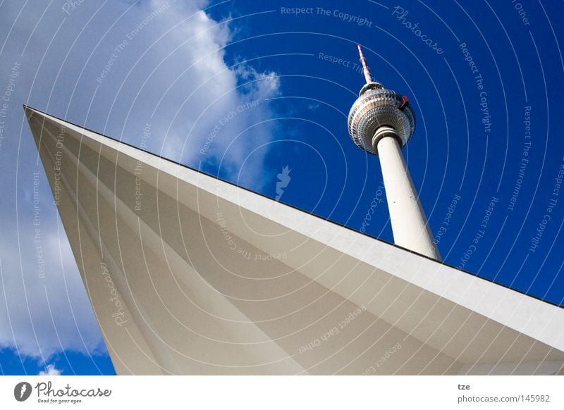 Der Turm Alexanderplatz Berliner Fernsehturm Berlin-Mitte Schönes Wetter historisch Handwerk Medien