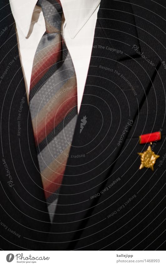 erich Wirtschaft Kapitalwirtschaft Business Mensch maskulin Mann Erwachsene 1 glänzend Medaille Krawatte Anzug retro Politik & Staat DDR Hemd Farbfoto