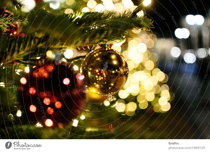Glitzernde Weihnachtszeit Häusliches Leben Dekoration & Verzierung Weihnachten & Advent Winter Baum glänzend leuchten Kitsch retro gelb gold rot Vorfreude