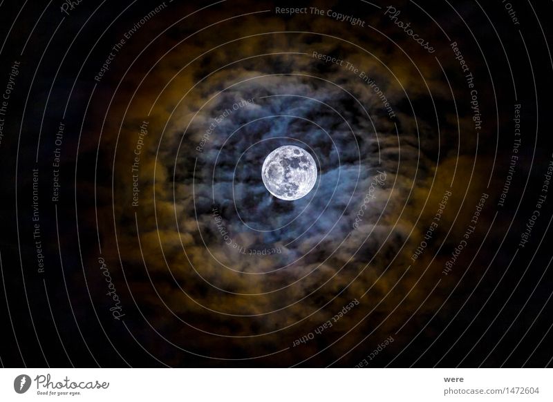 Mondkorona Wolken Nachthimmel Vollmond leuchten fantastisch gigantisch Ereignisse Himmel Naturphänomene Naturwunder Sensation Sternbild Astronomie Wunder