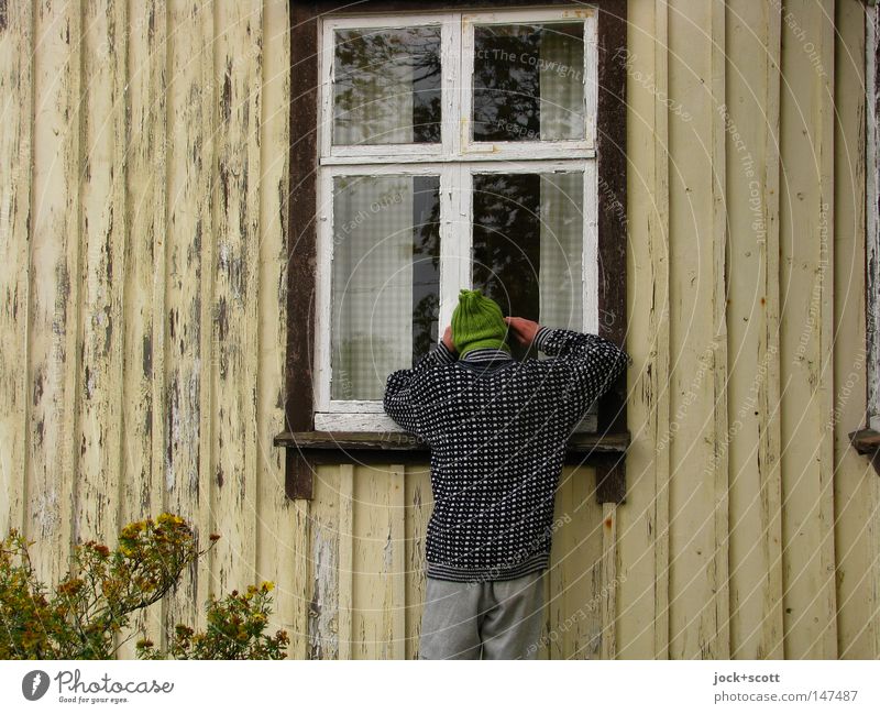 Hej Hej (en Förståelse) Schweden Holzhaus Fassade Fenster Pullover Mütze beobachten authentisch Neugier Interesse Trainingshose Norweger Einblick Suche