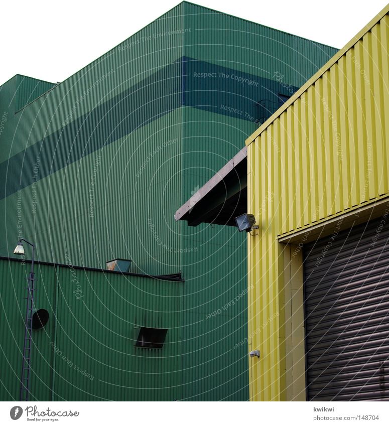 was auch immer.... Industrie Haus Gebäude grün gelb Ecke Technik & Technologie Techniker technisch Tor Garage Arbeit & Erwerbstätigkeit steril trist Langeweile
