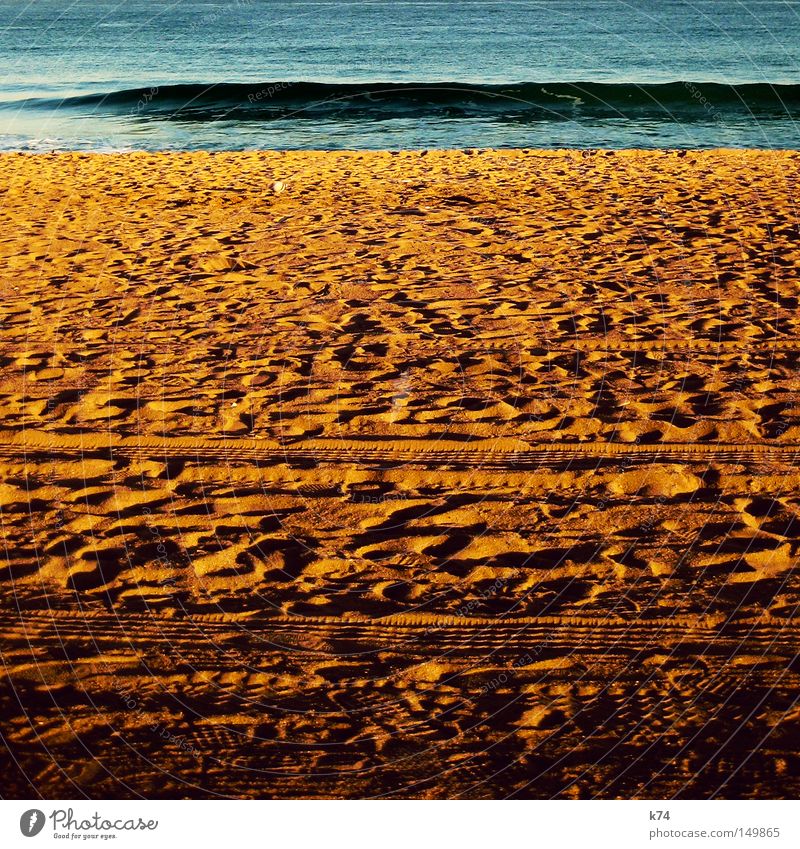 sea change Meer See Wasser Strand Sand Spuren Küste maritim Schatten Wellen Bewegung Energie Wind Erde