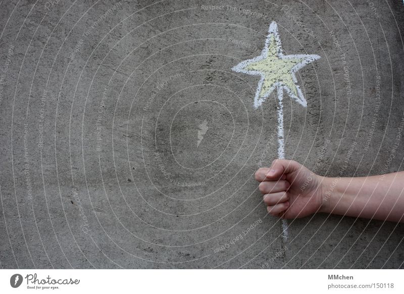 Star Stern (Symbol) Glück Glückwünsche Wunsch Kreide Hand grau gelb weiß Geschenk Weihnachtsstern Geburtstag Weihnachten & Advent Graffiti Wandmalereien
