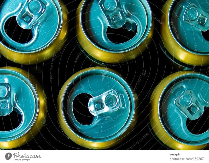 Nachher... Dose Getränk Bier Getränkedose trinken Aluminium Recycling leer Verschluss Alkohol Ernährung Flüssigkeit flüssiges brot weißblech dosenbier Sixpack