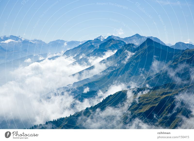 Schall und Rauch Berge u. Gebirge Wasserdampf Klima Schweiz Wetter Alpen Schnee Wolken Wiese Bergkamm grün blau weiß Alm Kamm