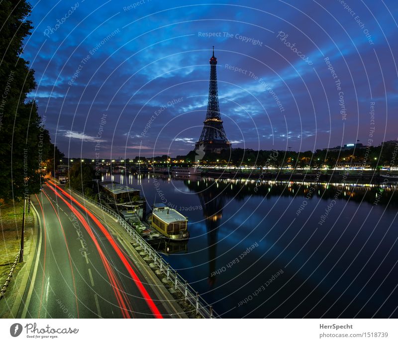 800 / still standing Flussufer Seine Paris Frankreich Europa Hauptstadt Skyline Menschenleer Turm Bauwerk Architektur Sehenswürdigkeit Wahrzeichen Tour d'Eiffel