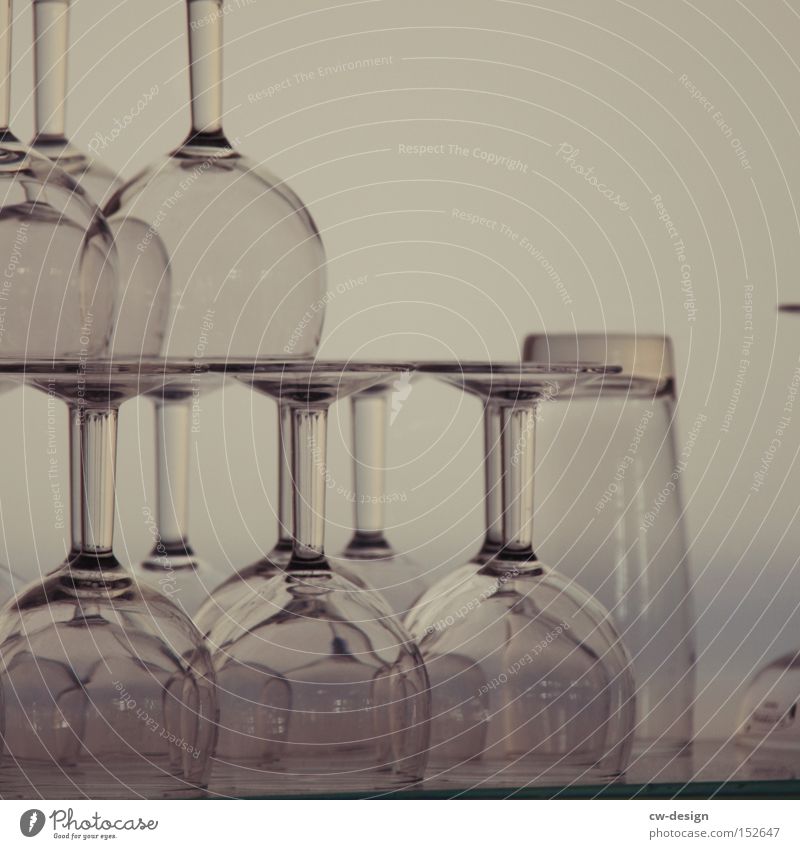 IST DOCH GLASKLAR! ft. LA CHAMANDU Glas Trinkgefäß durchsichtig Weinglas Gastronomie Ernährung Erfrischung Veranstaltung Bar Küche Alkohol unbenutzt Kneipe