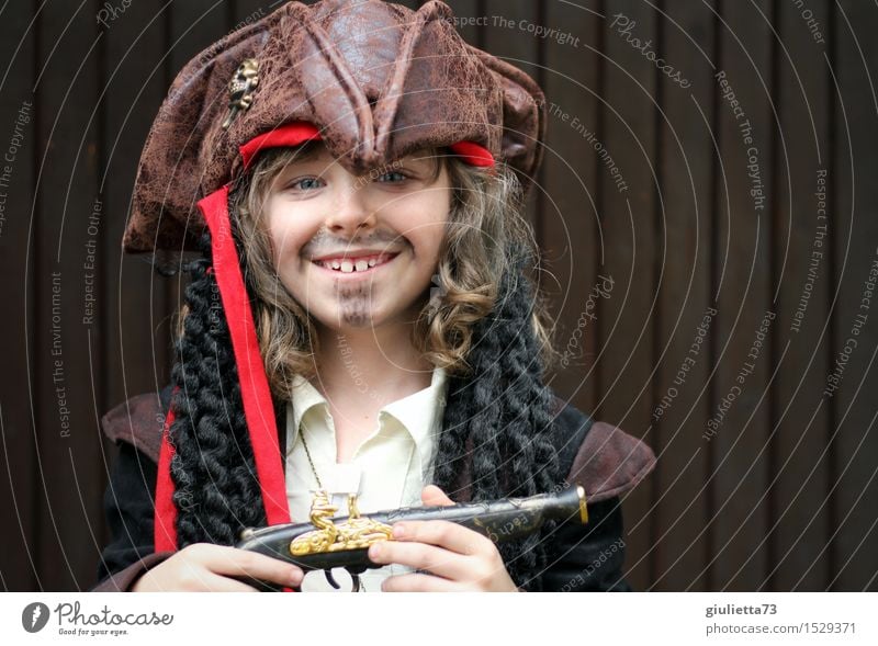 Captain Jack Sparrow Junior Spielen Kinderspiel verkleiden verkleidet Karnevalskostüm Junge Kindheit 1 Mensch 3-8 Jahre 8-13 Jahre Schauspieler Lächeln lachen