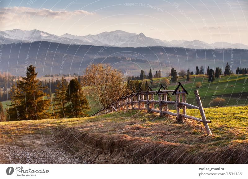 Frühlingslandschaft in Tatras-Bergen, Süd-Polen schön Ferien & Urlaub & Reisen Tourismus Schnee Berge u. Gebirge wandern Natur Landschaft Himmel Wolken