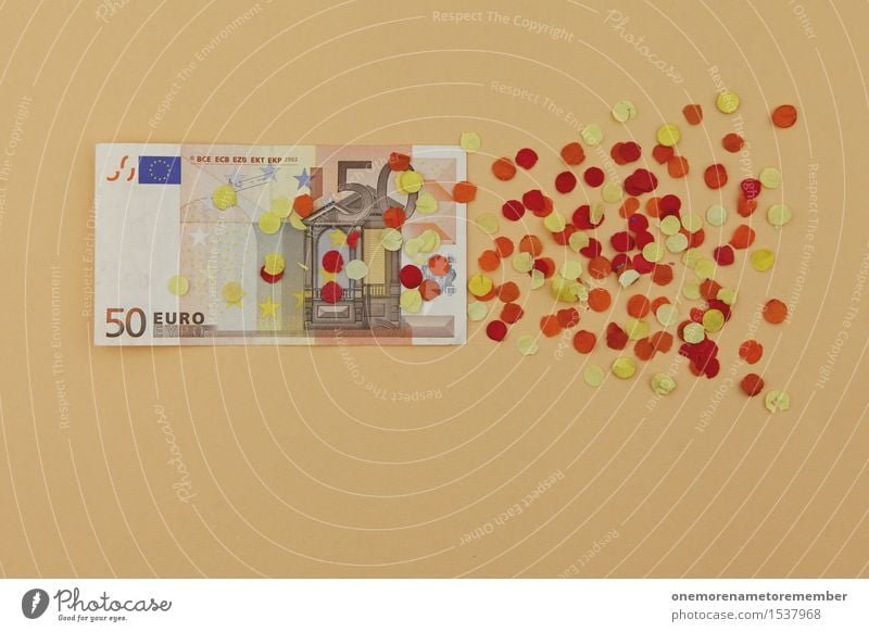 und noch mal 50 Euro drauf! Kunst Kunstwerk ästhetisch Finanzkrise Europa Europäer Eurozeichen Euroschein Verfall verfallen Konfetti Geldscheine Kapitalismus