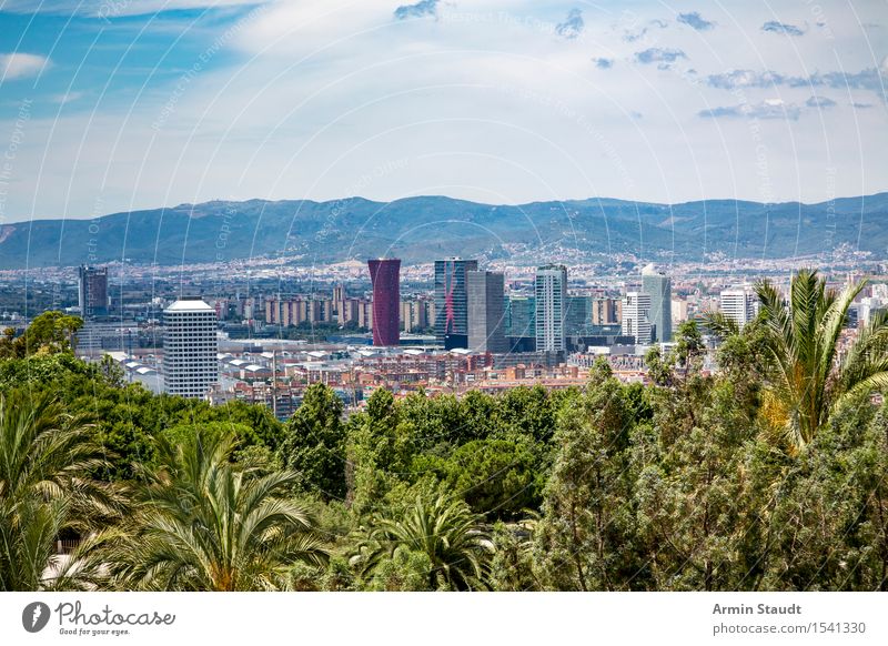 Panorama - Barcelona - Palmen Lifestyle Reichtum Stil Ferien & Urlaub & Reisen Tourismus Ferne Sightseeing Städtereise Sommerurlaub Umwelt Natur Himmel Wolken