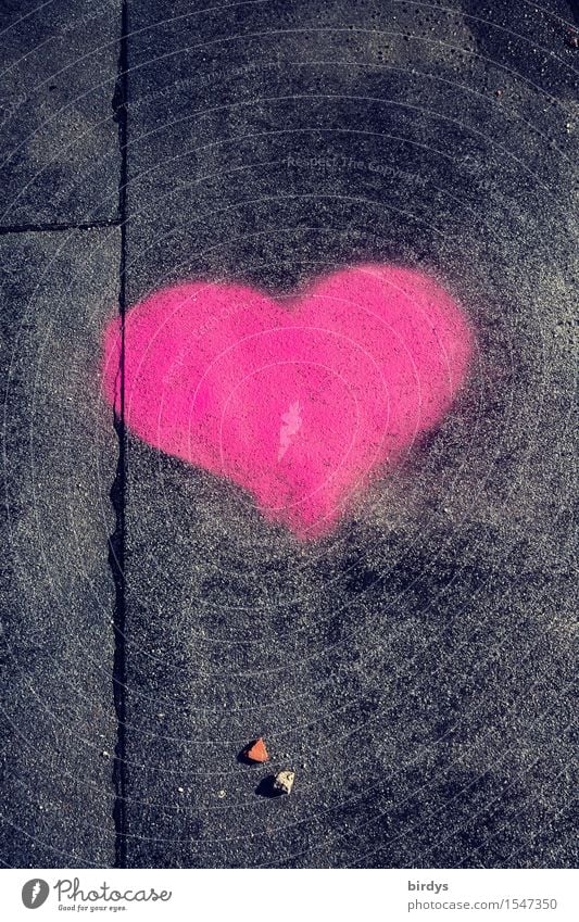 es muß Liebe sein Zeichen Herz leuchten authentisch positiv grau rosa schwarz Frühlingsgefühle Verliebtheit ästhetisch Partnerschaft Glück Farbfoto