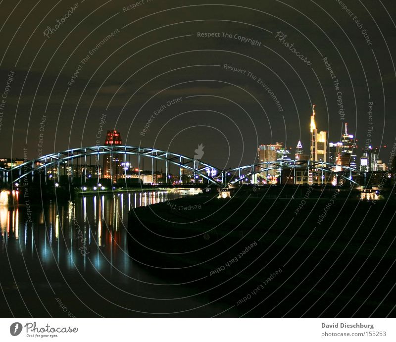 Nachtansicht Stadt Geldinstitut Panorama (Aussicht) Fluss Abend Wasser Himmel Reflexion & Spiegelung Hochhaus Brücke Frankfurt am Main Langzeitbelichtung river