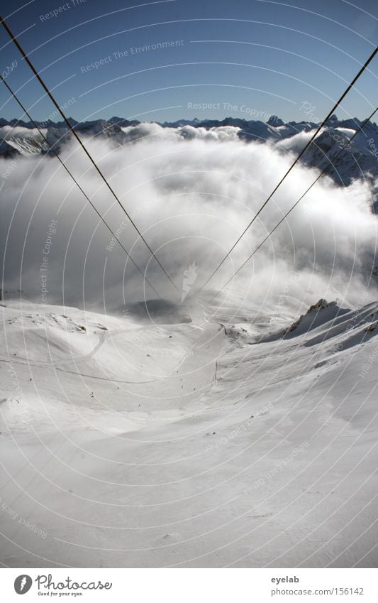 Aufgehängte Wolken Berge u. Gebirge Tal Himmel Felsen Winter Aussicht Ferne monumental erhaben Horizont Gipfel Alpen Schnee