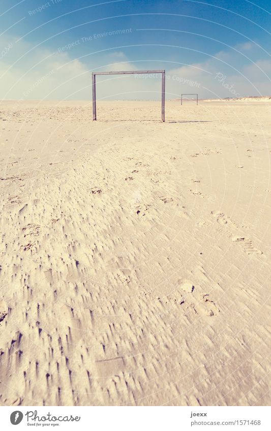 Tor Freizeit & Hobby Himmel Schönes Wetter Wind Strand Insel Amrum Unendlichkeit hell trocken blau braun Endzeitstimmung Farbfoto Außenaufnahme Menschenleer Tag